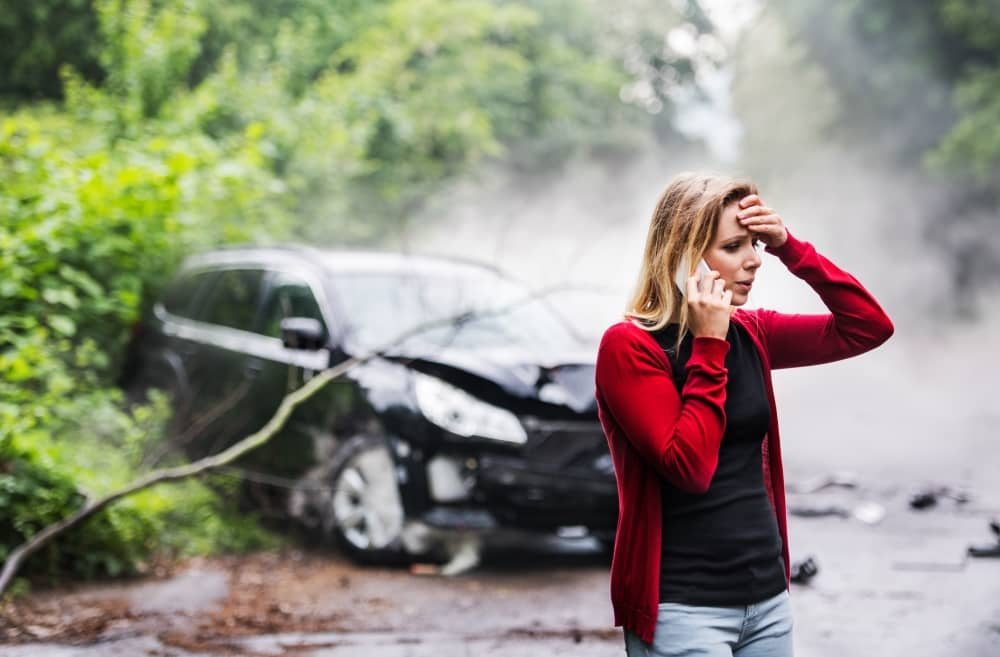 It’s helpful to have some sort of self-defense plan in place when you’re waiting for a tow truck, particularly if you are waiting alone or after dark.